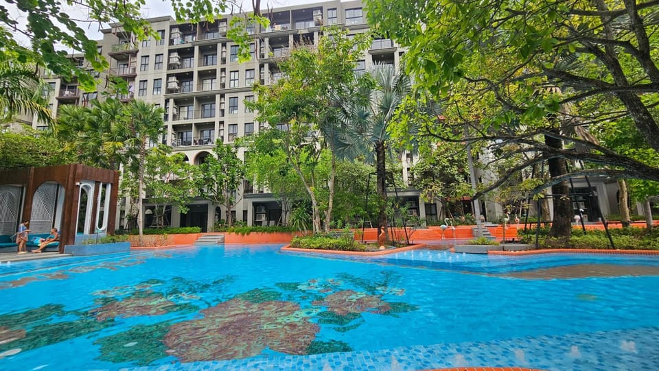 Property building, Swimming pool