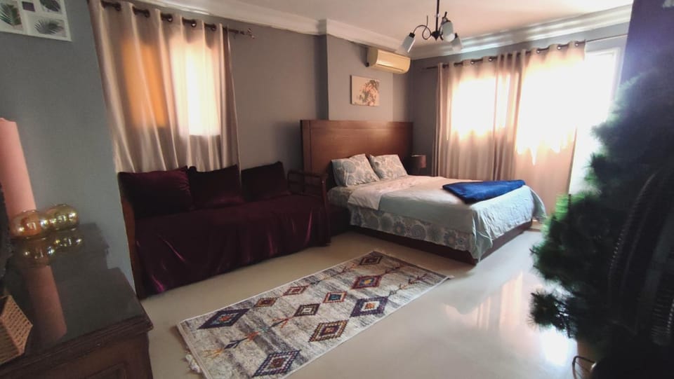 Bed, Living room, Bedroom