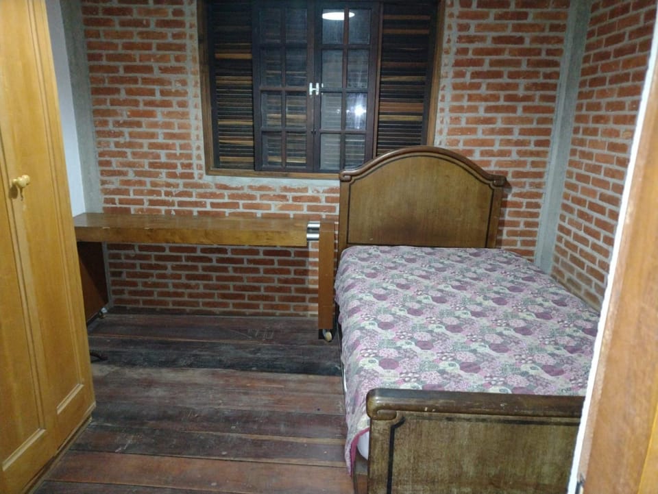 Bed, Photo of the whole room, Bedroom, furniture, locker