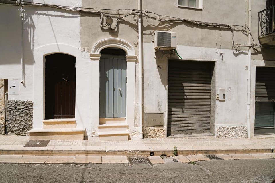 Property building, Day, Neighbourhood, Street view