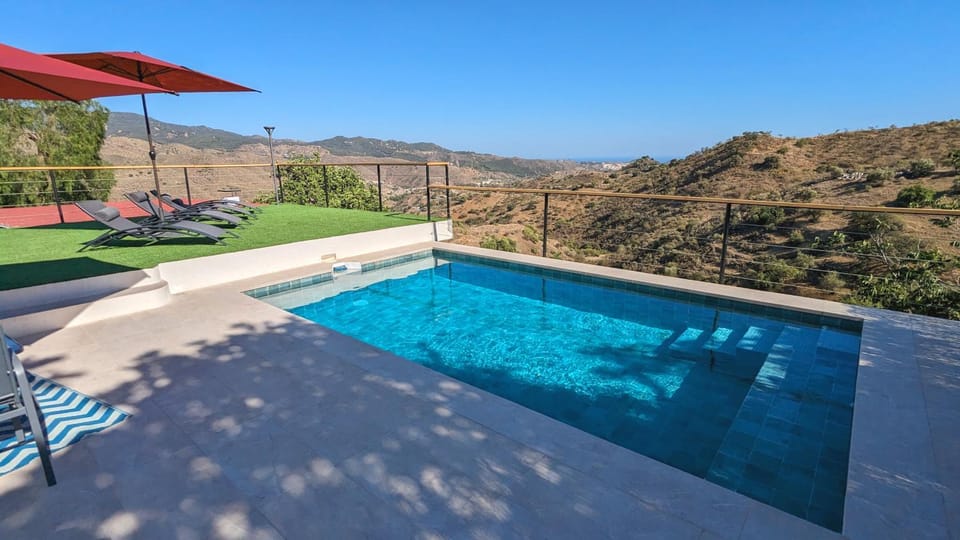 View (from property/room), City view, Pool view, Swimming pool