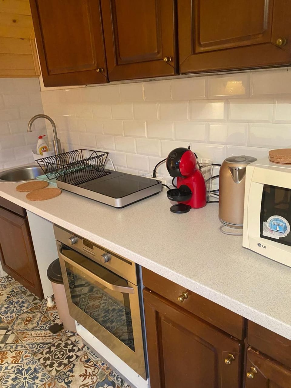 Kitchen or kitchenette