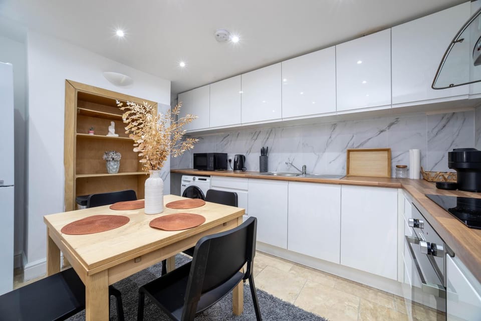 3 bedroom house in Notting Hill Apartment in City of Westminster