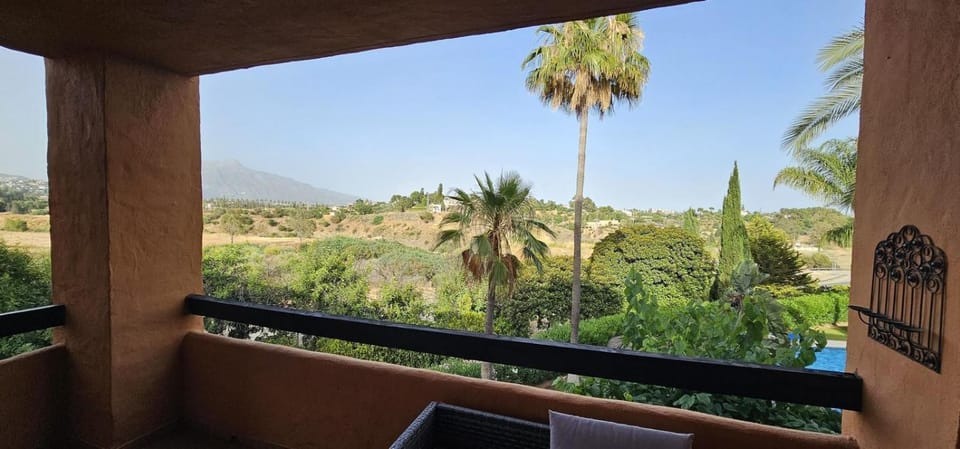 Bright Apartment Indoor and outdoor Pool and Sauna Apartment in Costa del Sol