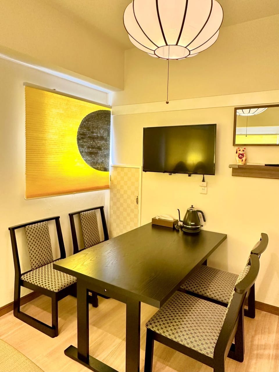 TV and multimedia, Living room, Dining area