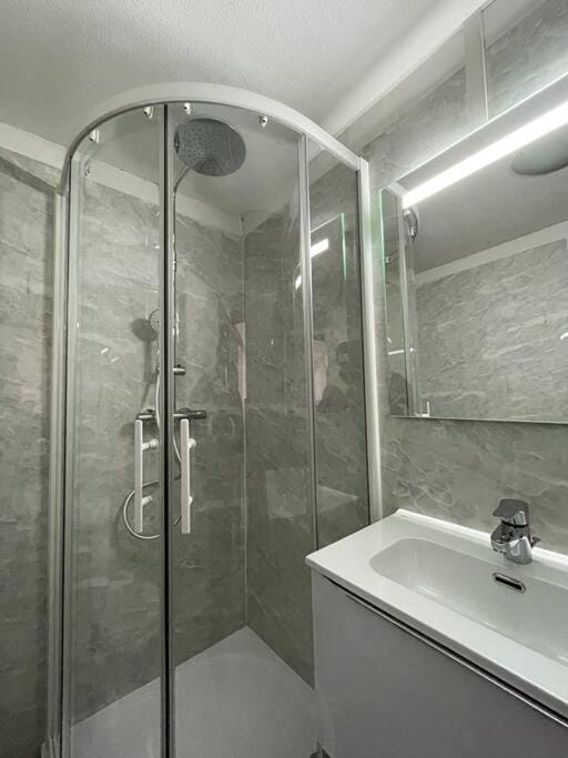REIMS - Duplex au cœur du quartier Saint-Remi Apartment in Reims