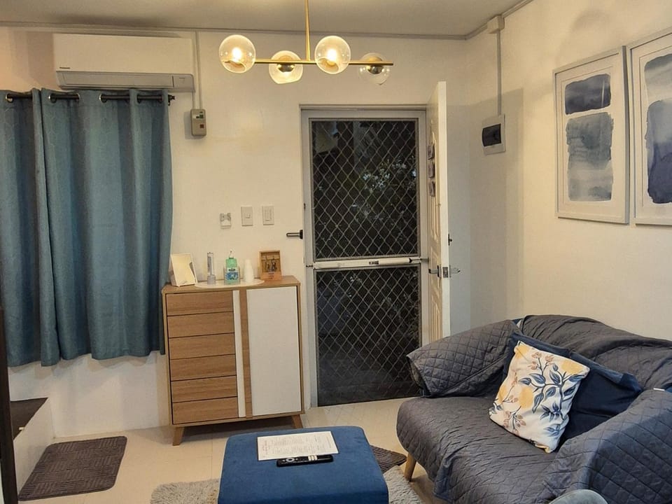 Cassie Homestay - Yuna Door 2 - Furnished Home in Butuan Apartment in Caraga