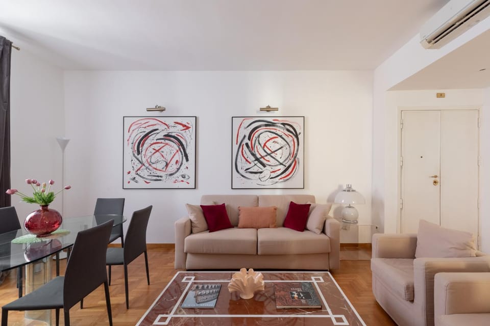 Living room, Seating area