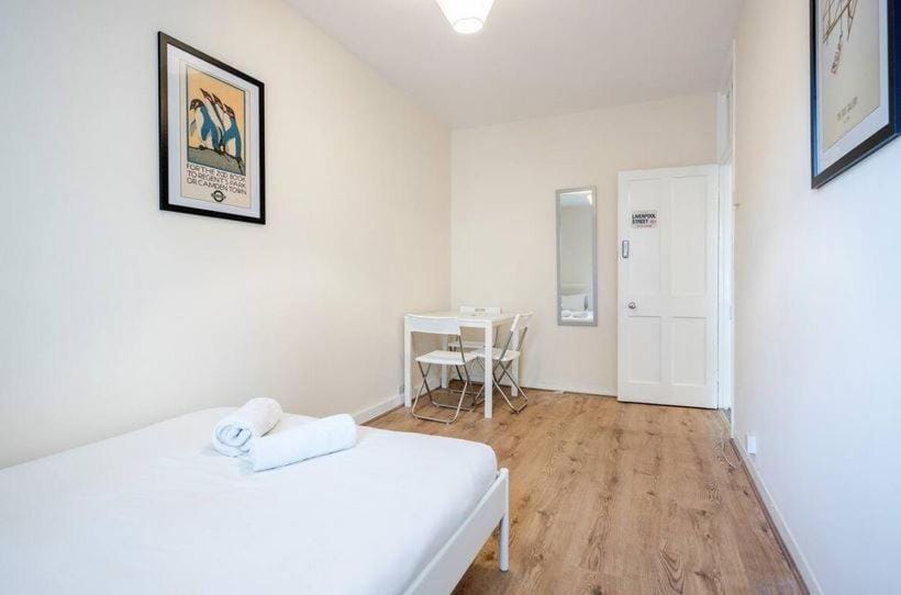 APlaceToStay Central London Apartment, Zone 1 COV Vacation rental in London Borough of Southwark