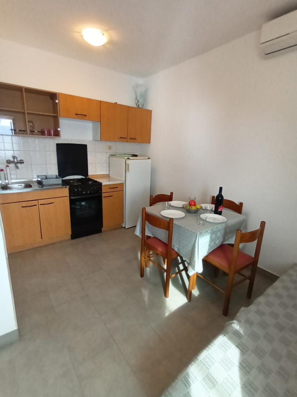 Apartment Ljube small Apartment in Split-Dalmatia County