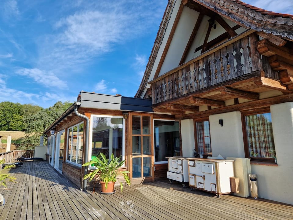 Property building, Balcony/Terrace