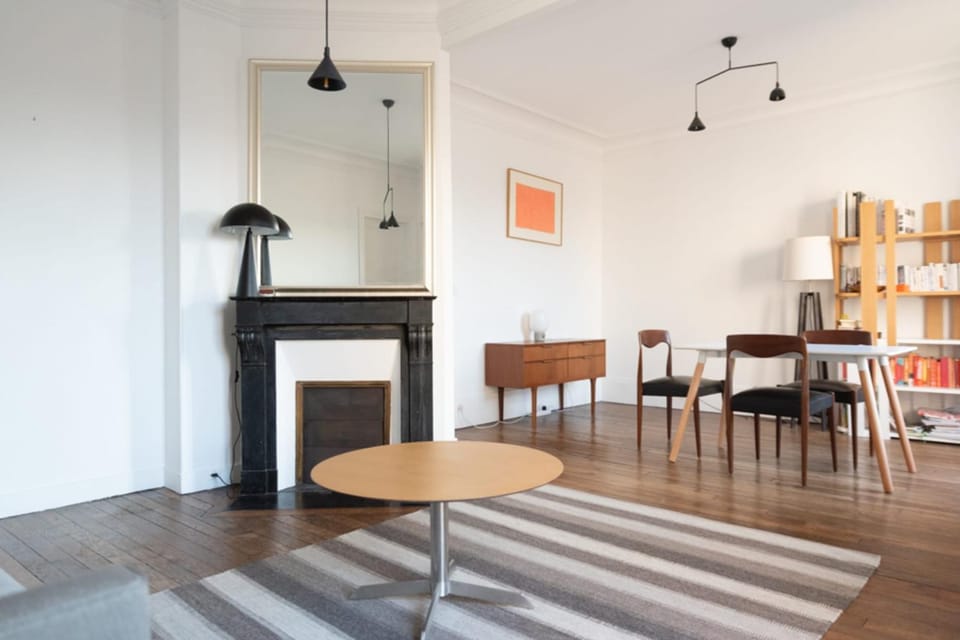 Bright and charming apartment Apartment in Paris