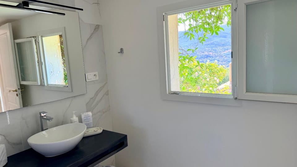 Villa Kilauea B&B Bed and Breakfast in Nice