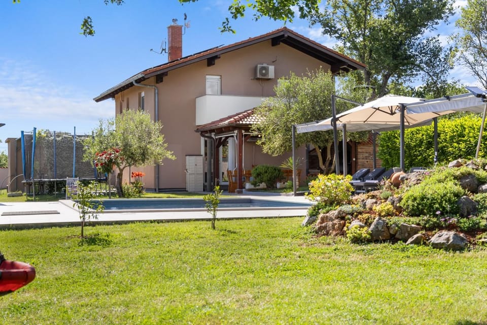 Villa Afrodita in Pula-Istrien - by Istrabook Villa in Pula