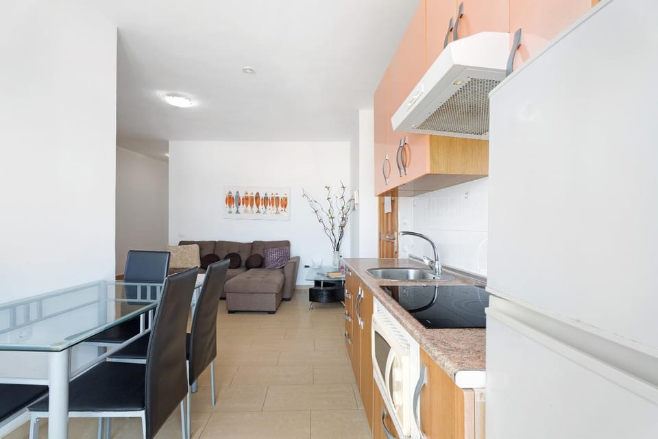 Property building, Kitchen or kitchenette, Living room