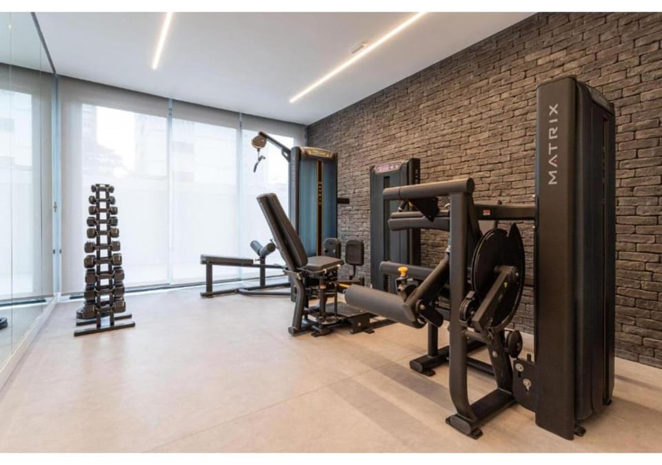 Property building, Day, Fitness centre/facilities, Area and facilities