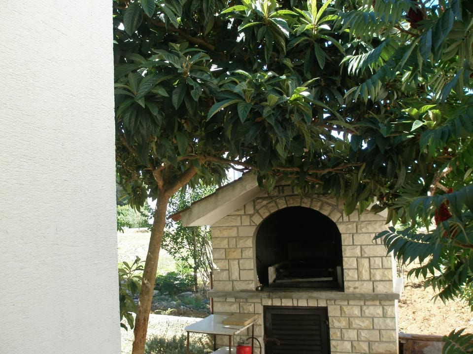 BBQ facilities, BBQ facilities