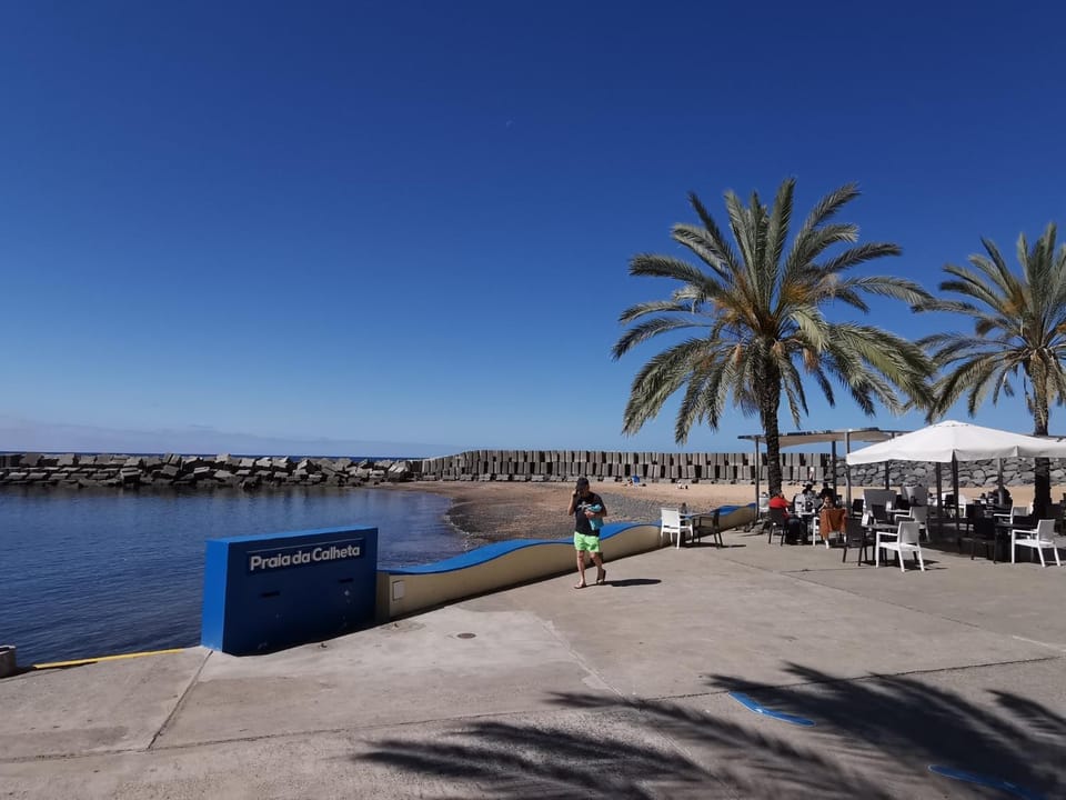 Chalé Esmeralda - Charming Studios in Calheta Beach House in Madeira District