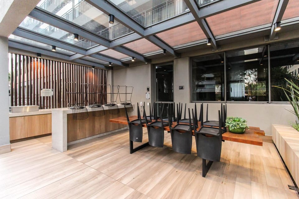 Studio Comfort next to Metro Moema Apartment in Sao Paulo City
