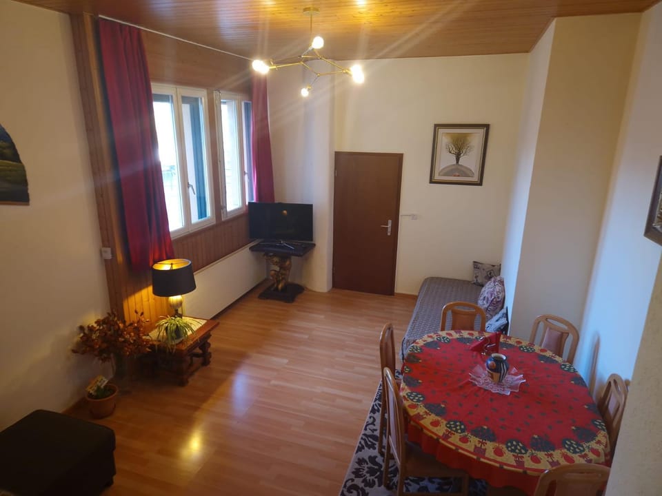 Living room, Seating area, Dining area