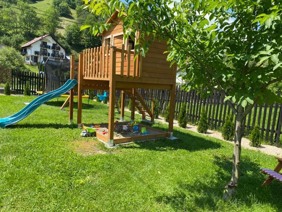 Balkanic Villa Bran Villa in Brașov County