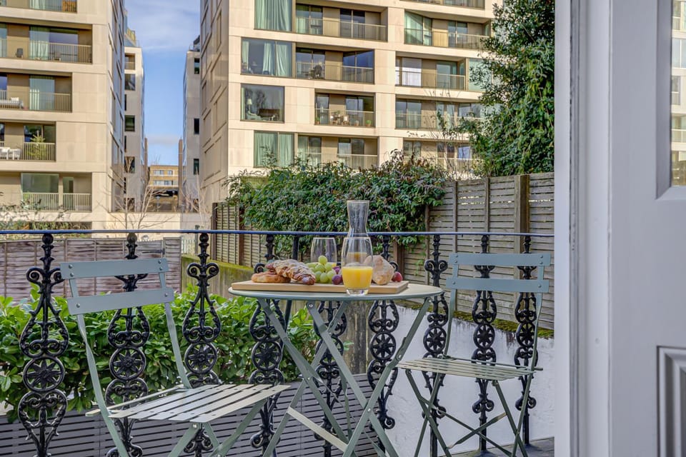 Patio, Spring, Day, Garden, View (from property/room), Balcony/Terrace, Garden view