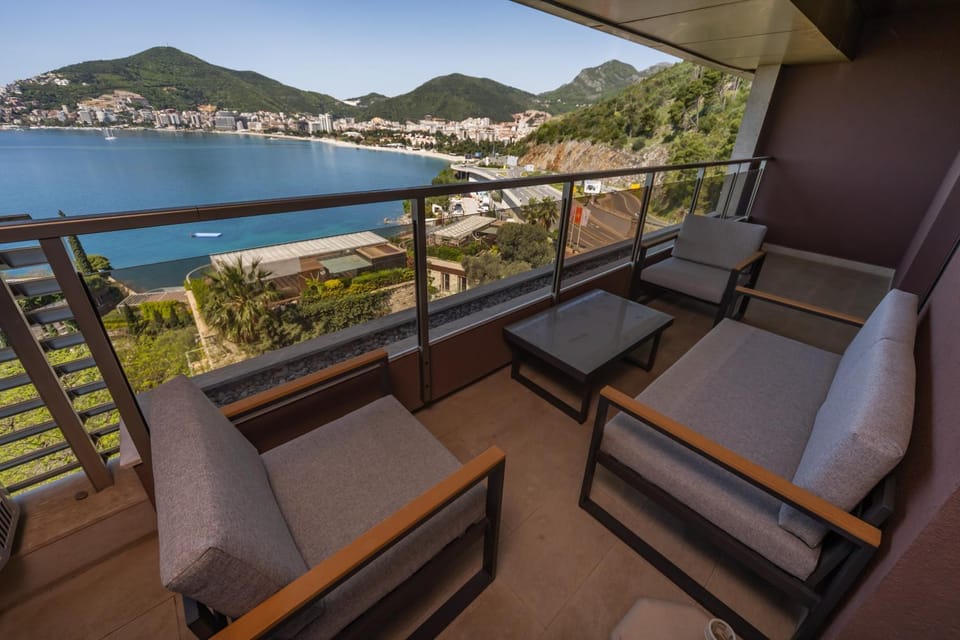 Harmonia VIP Apartment in Budva