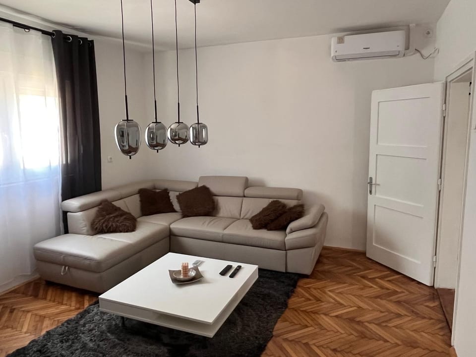 Apartman Žanić Ogulin with pool and jacuzzy Apartment in Primorje-Gorski Kotar County