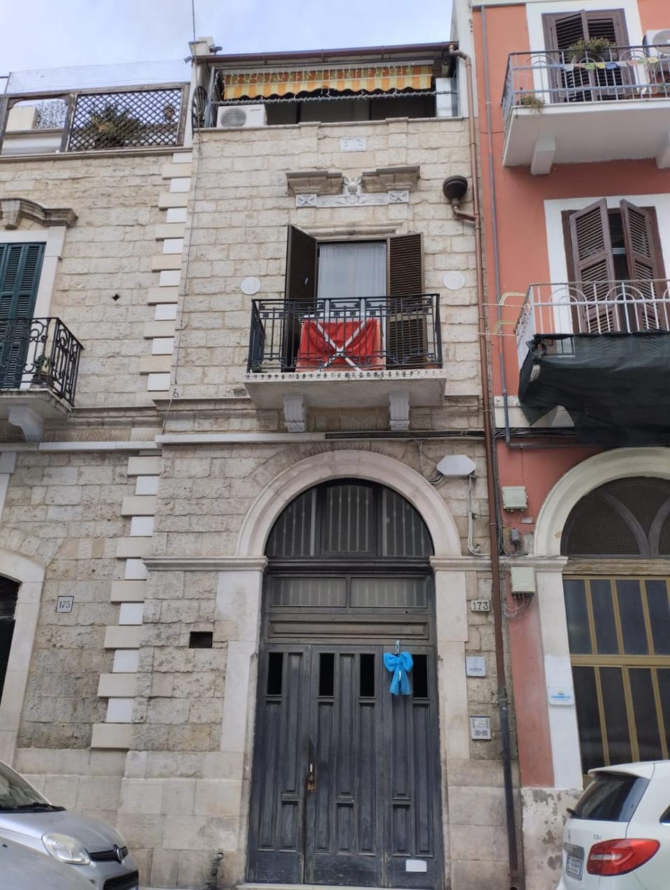 Property building, Facade/entrance