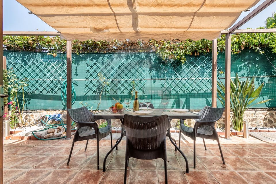 Patio, Balcony/Terrace, Dining area