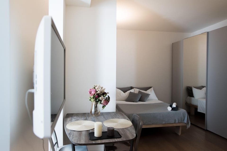 Artstay - Central Apartment Duomo, Spiga, Near Metro M1 Apartment in Milan