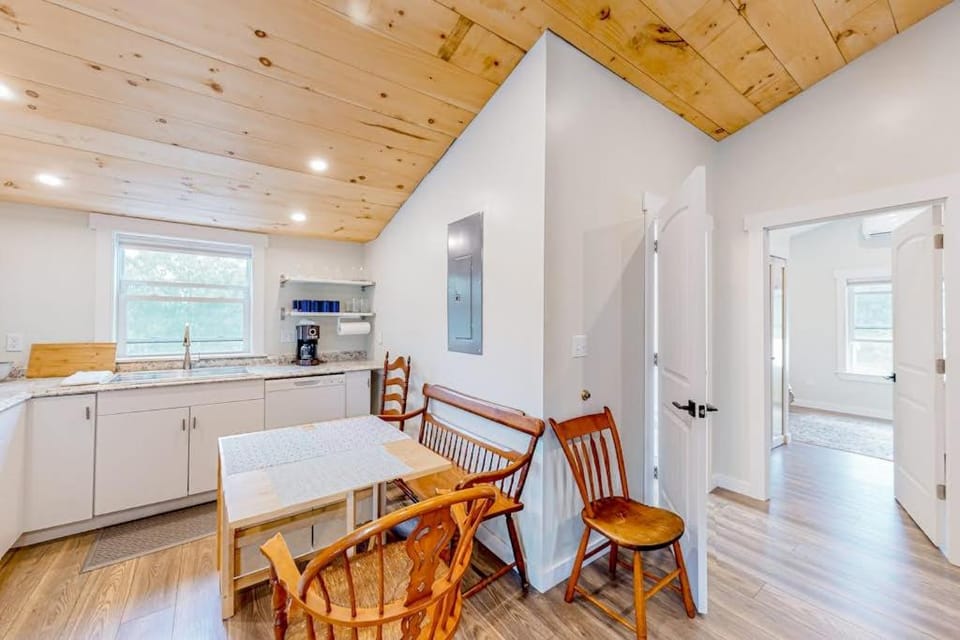 Shorelands, Unit 44-3 Apartment in Maine