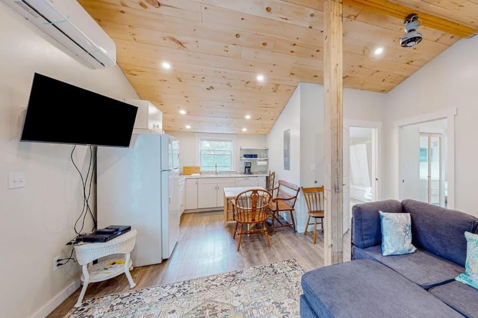 Shorelands, Unit 44-3 Apartment in Maine