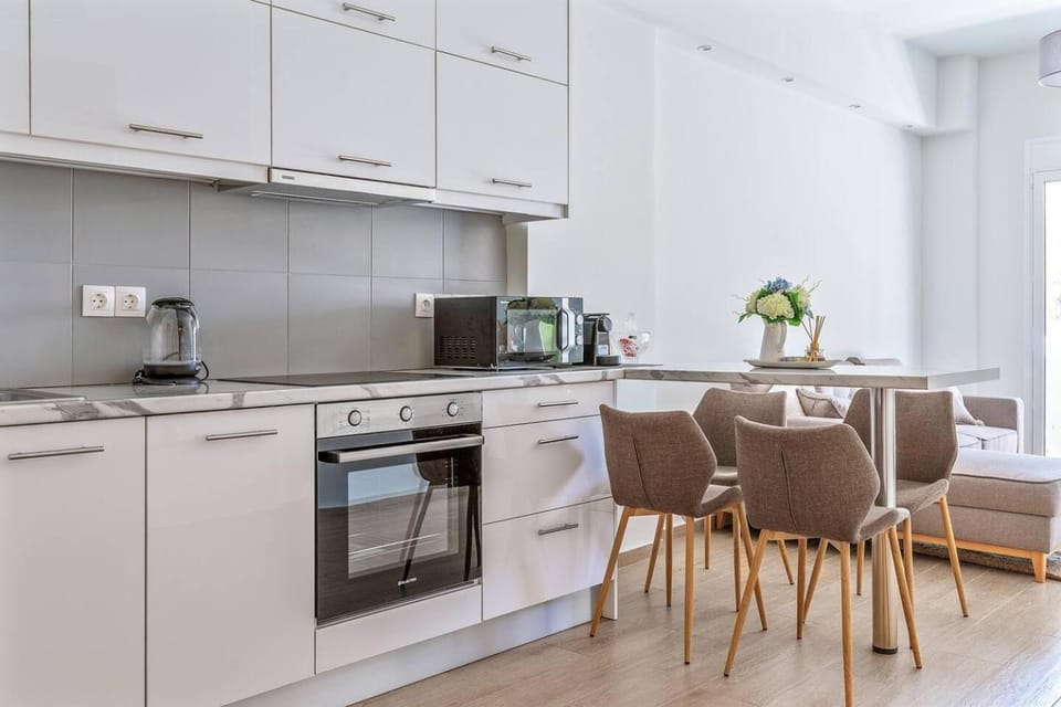 Coffee/tea facilities, Living room, Dining area, minibar, pet friendly, stove