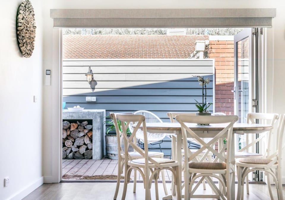 BBQ facilities, Dining area