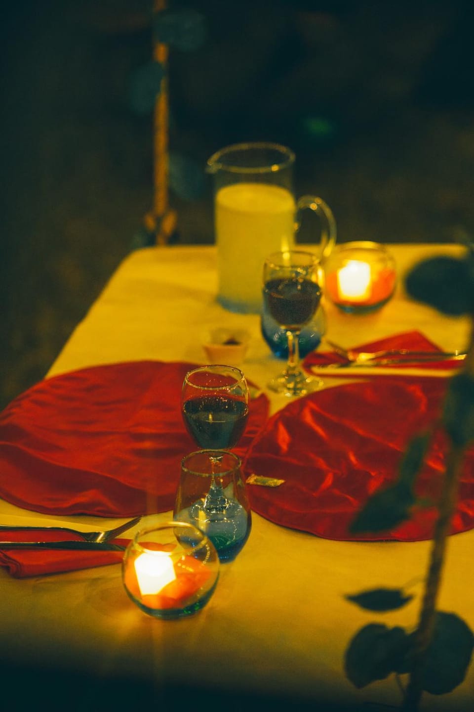 Restaurant/places to eat, Food and drinks