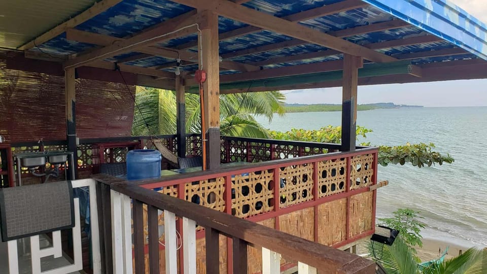 Mayets Seaside Treehouse House in Caraga