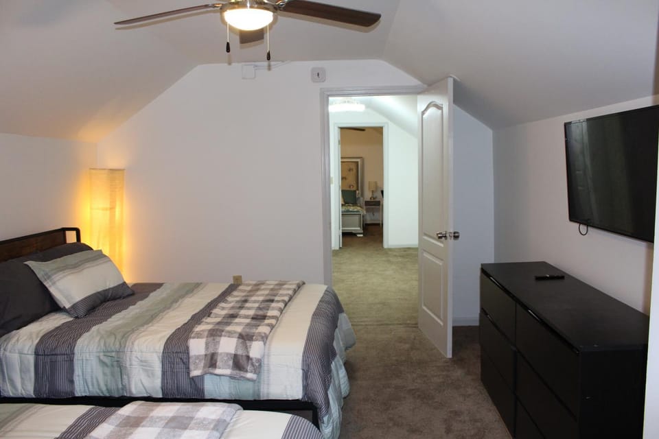 Perfect home for families, groups, and gatherings House in Atlanta