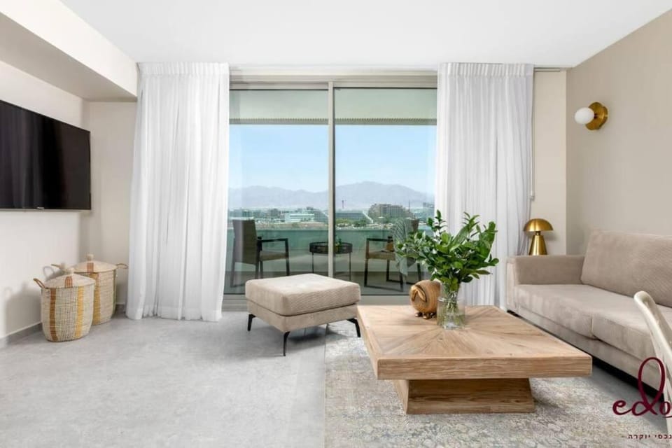 TV and multimedia, View (from property/room), Balcony/Terrace, Seating area