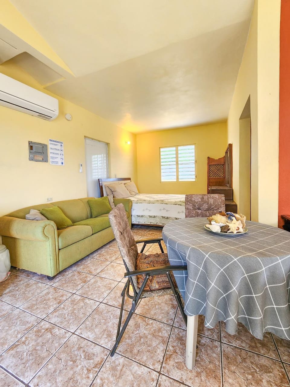 Casa Robinson Guest House Bed and Breakfast in Culebra