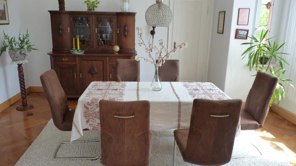 Ferienwohnung & Apartment Kunsthaus Panorama mit Balkon Apartment in Nordhausen