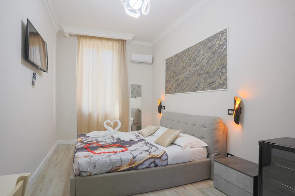 Bed, Photo of the whole room, Bedroom, air conditioner