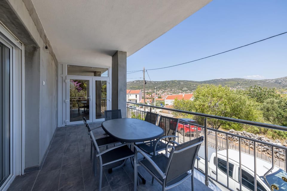 Vila Nina - Apartment Valentina Apartment in Split-Dalmatia County