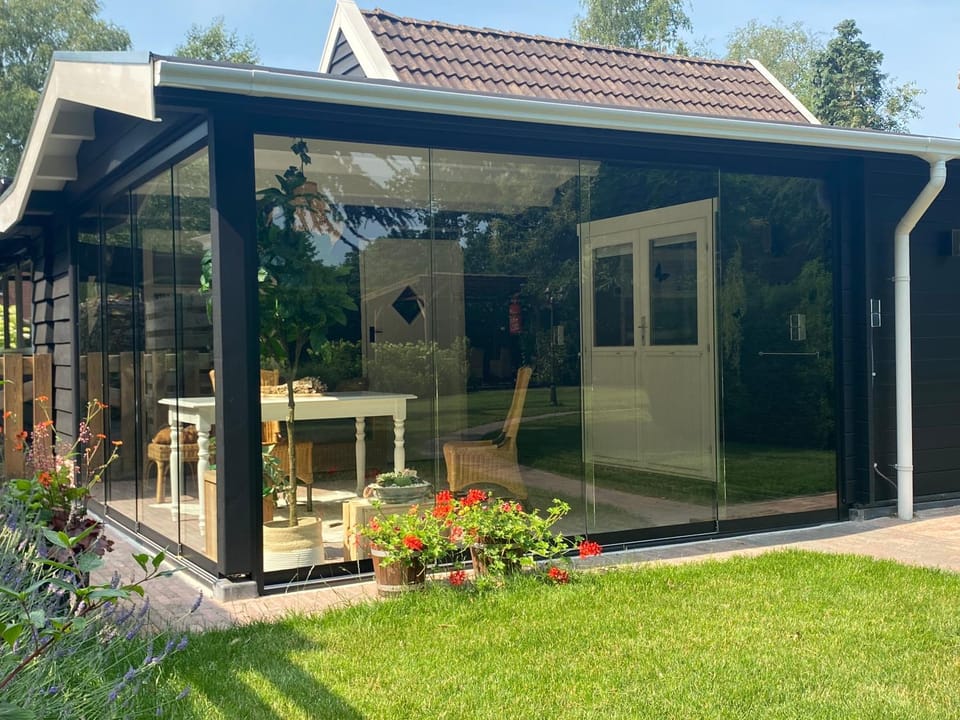 Property building, Patio, Garden