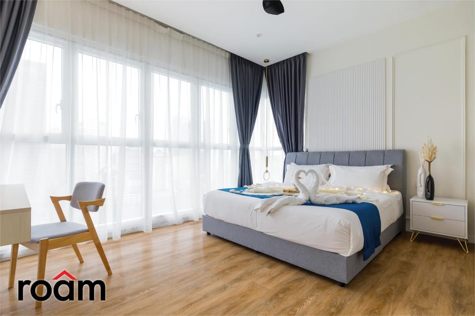 Bed, View (from property/room), Bedroom