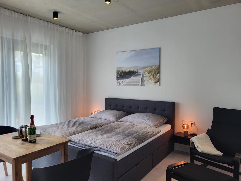 Living room, Bedroom