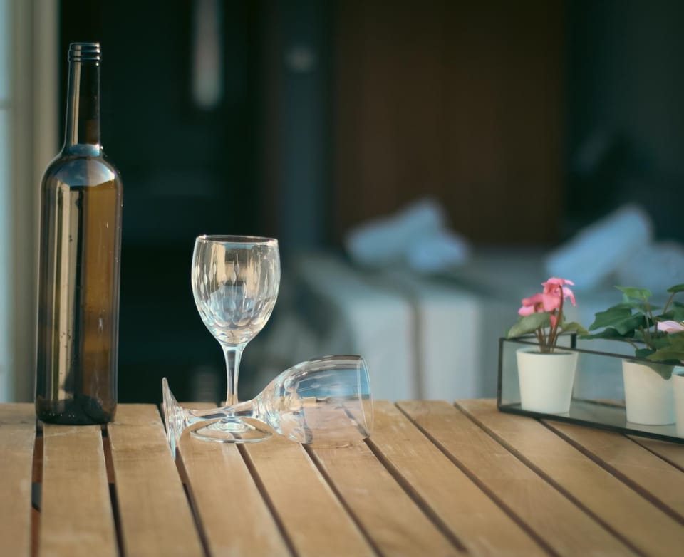 Balcony/Terrace, Food and drinks