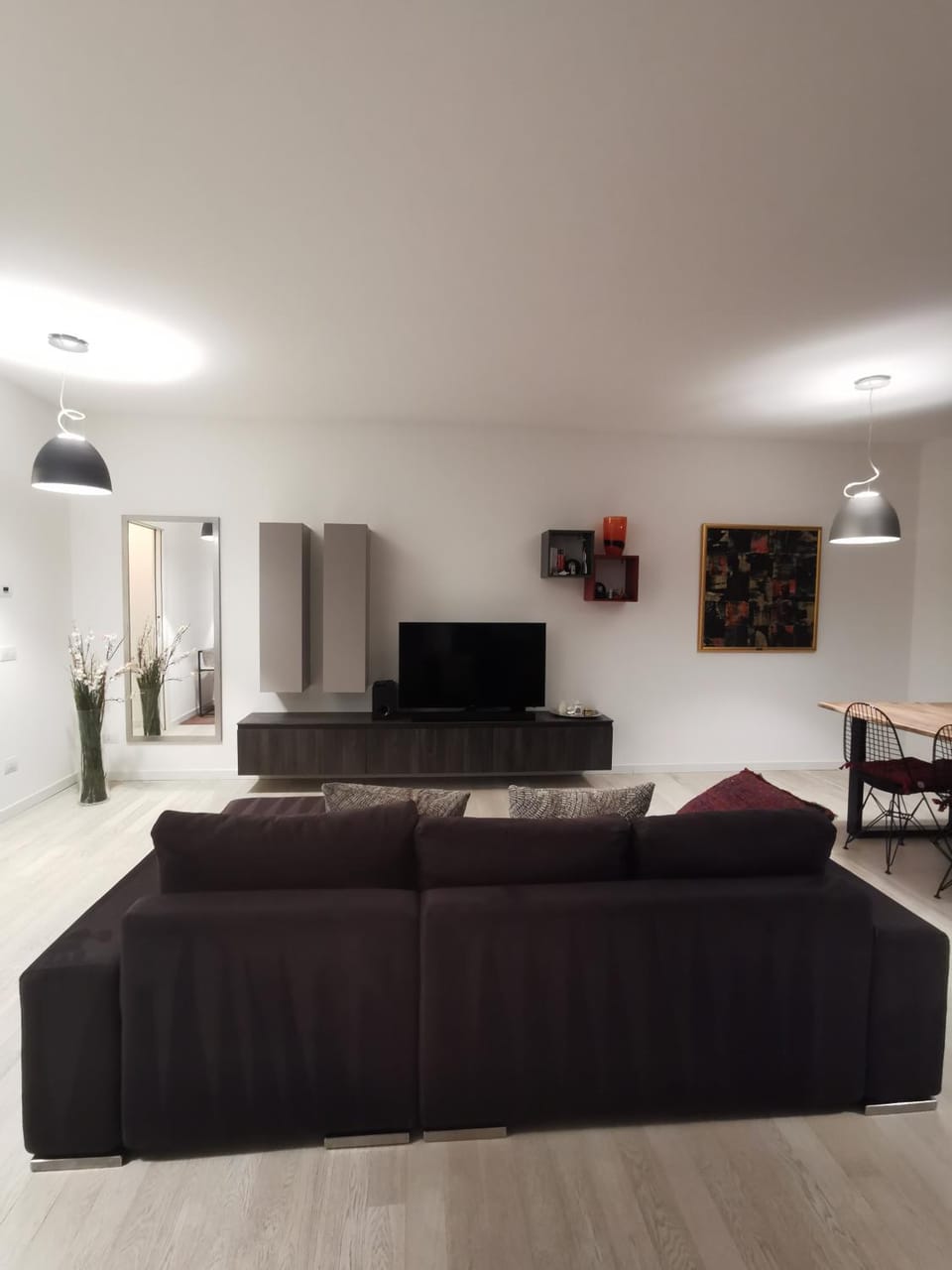 Communal lounge/ TV room, TV and multimedia, Living room, Seating area, Evening entertainment