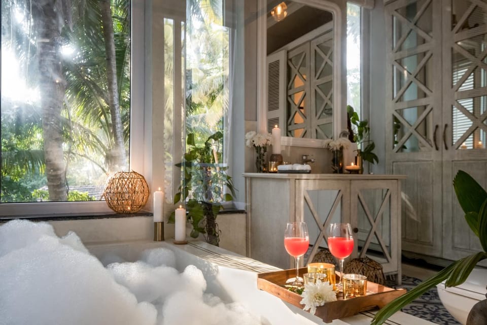 Bathroom, Bath