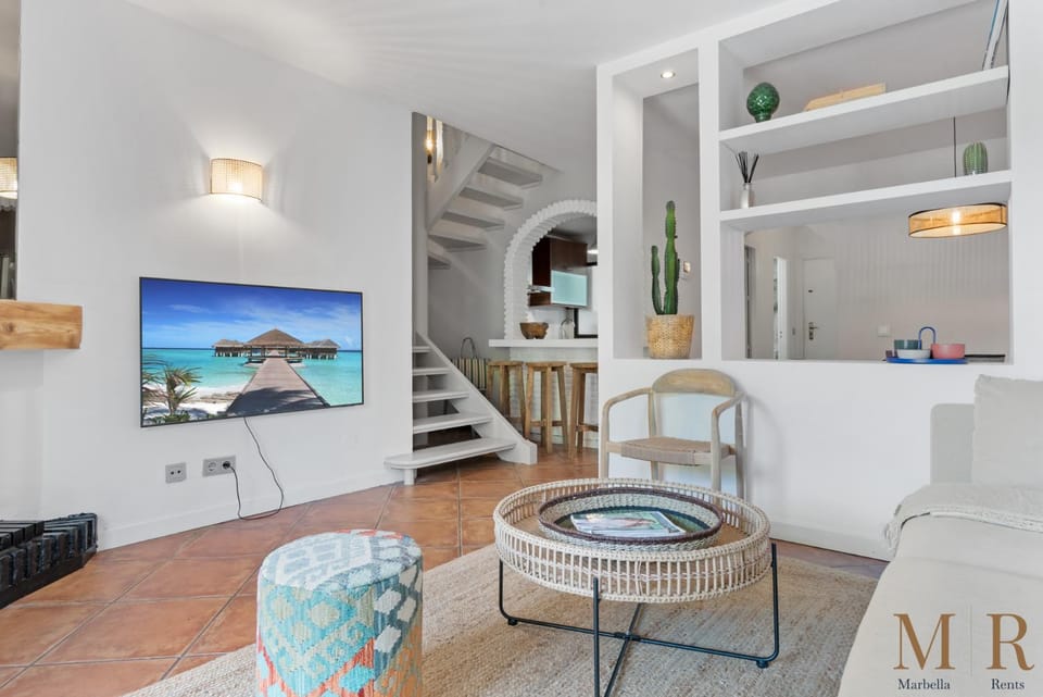 TV and multimedia, Living room, Seating area